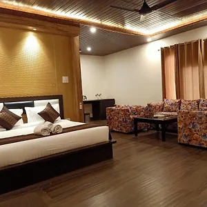 Resort Skywood Shoghi, Shogi